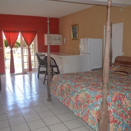 Bay Heights B&B Gros Islet Bagian luar foto