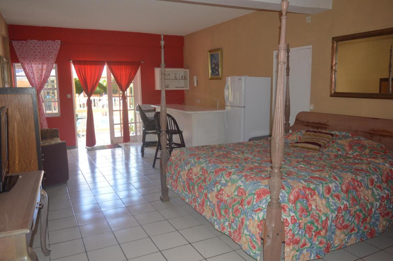 Bay Heights B&B Gros Islet Bagian luar foto