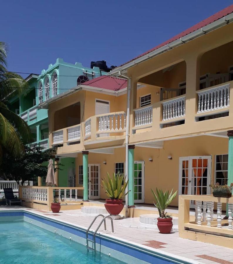 Bay Heights B&B Gros Islet Bagian luar foto